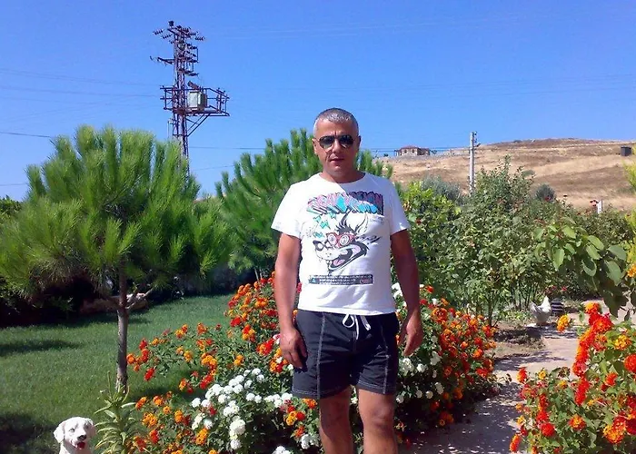 Mira 博兹贾阿达岛